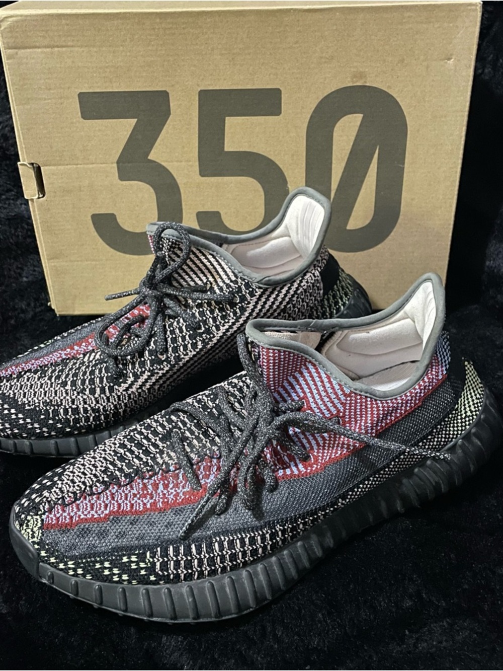 Yeezy Boost 350 V2 yechei size 10 men